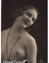 Vintage French Postcards Picturing The Most Beautiful Nudes